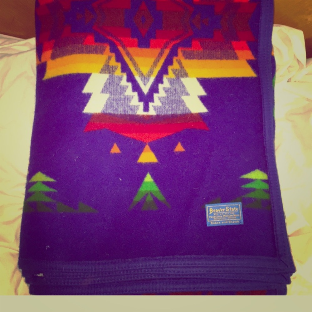 Pendleton shawl fits a full size bed